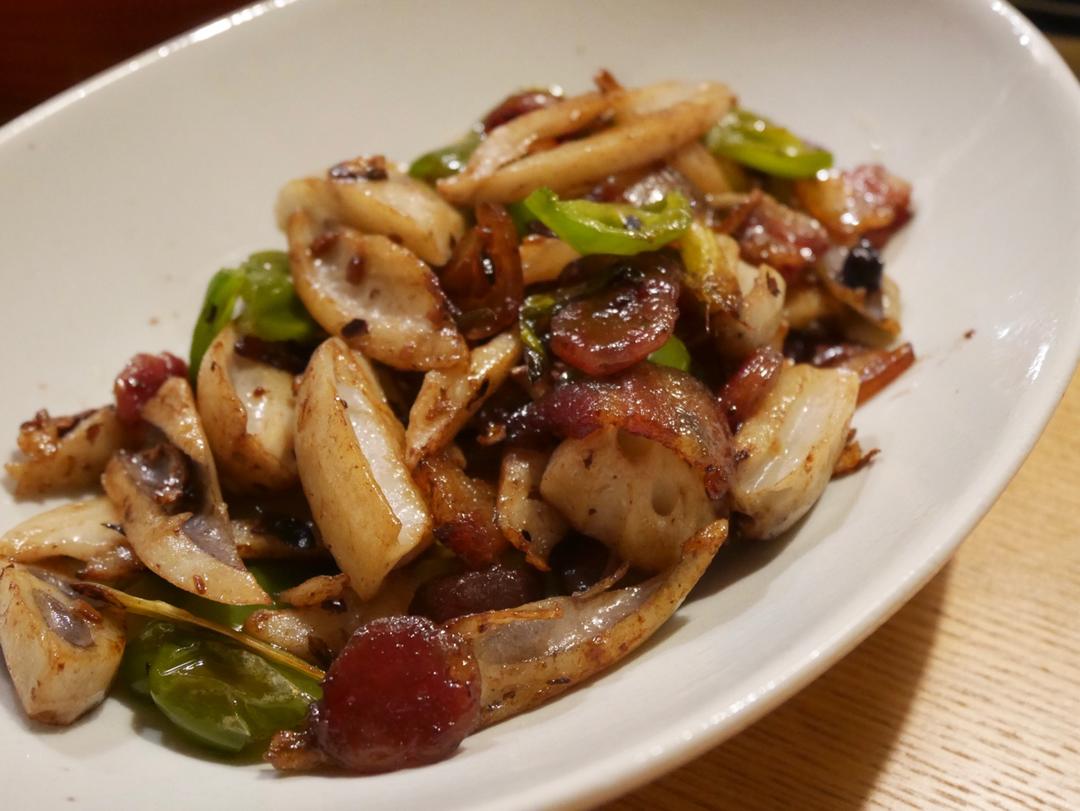 腊肉炒藕条