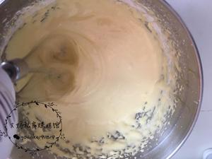 消耗蛋黄的虎皮蛋糕卷的做法 步骤4