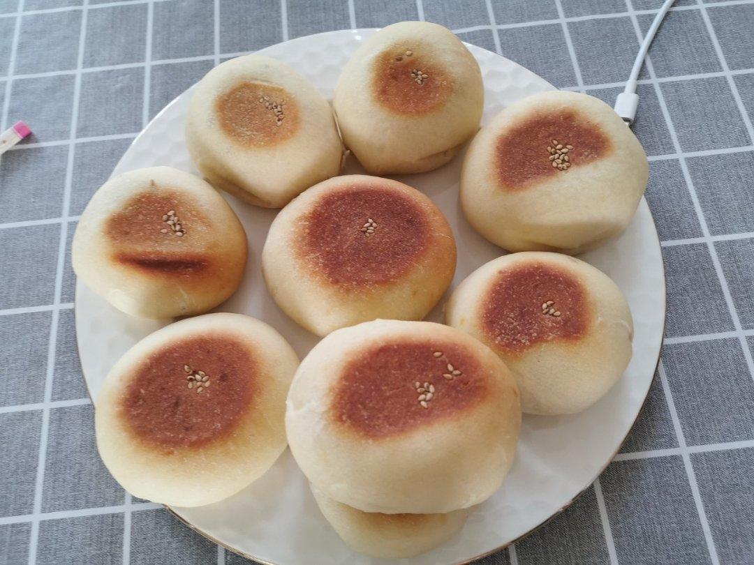 松松软红豆饼，皮薄馅厚微微甜