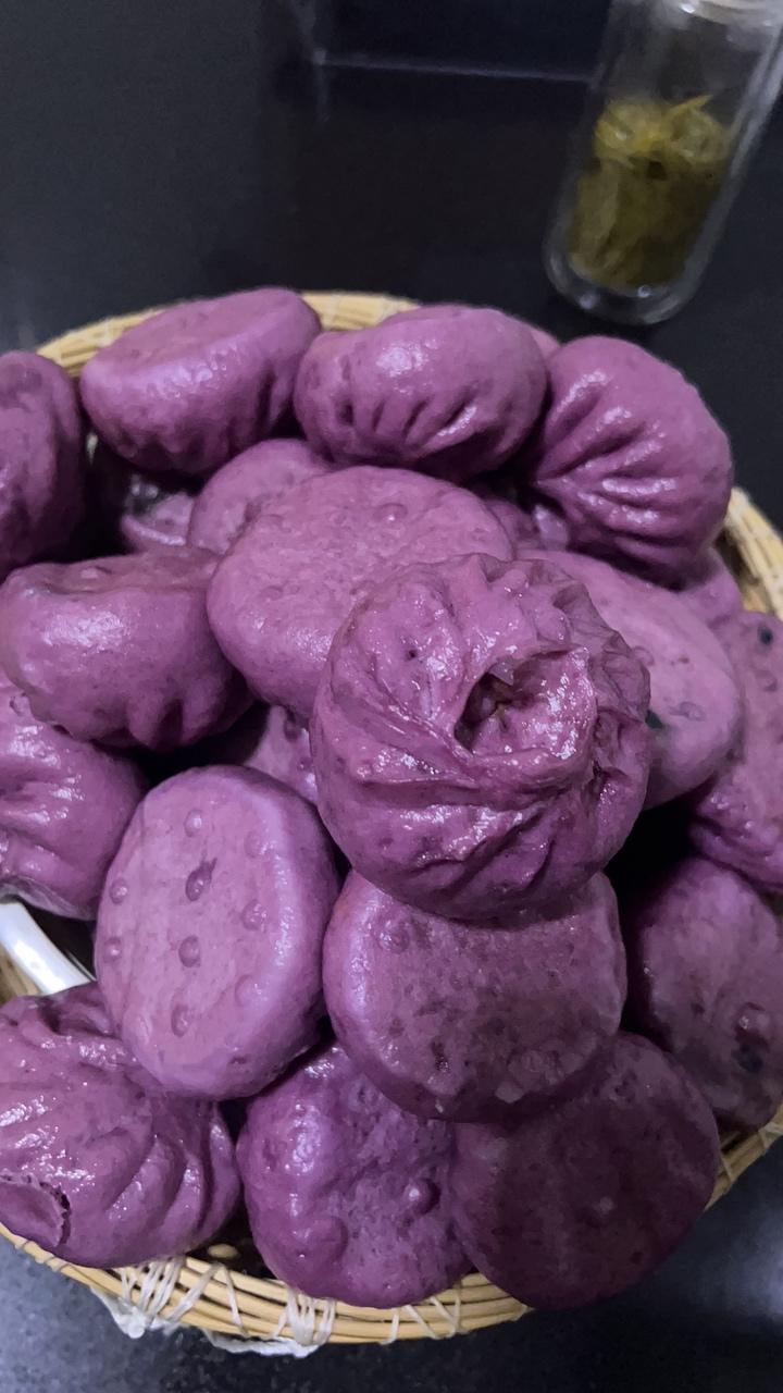 紫薯虾仁包的做法
