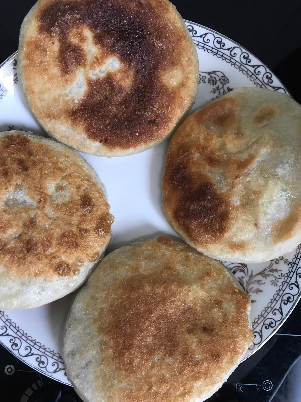 还记得中学校门口卖的香酥牛肉馅饼吗？