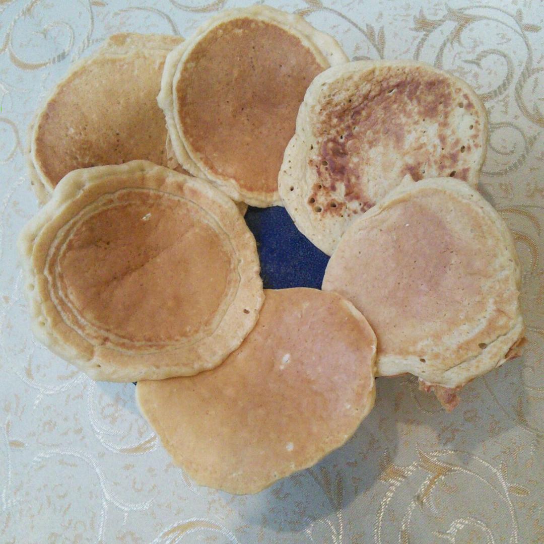 【减脂早餐】无油香蕉松饼（超简单）