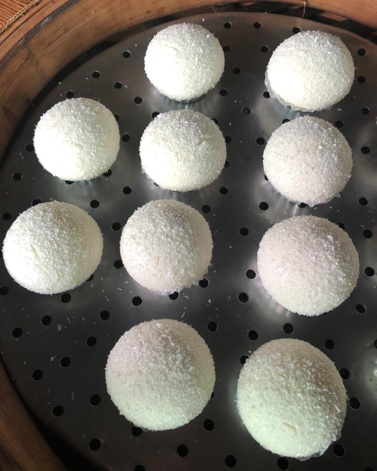 鲜奶红豆包