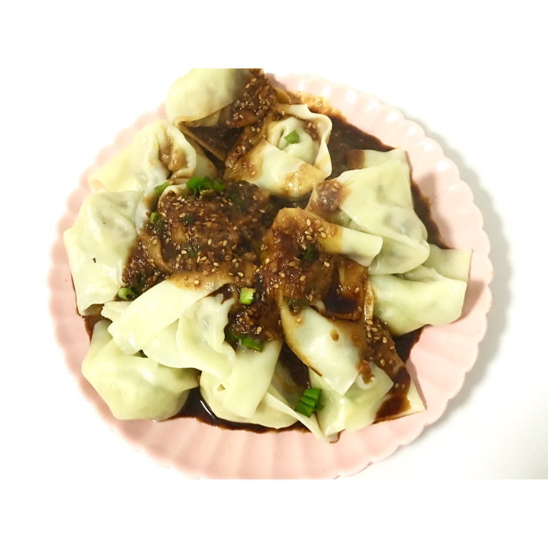 芹菜胡萝卜猪肉水饺