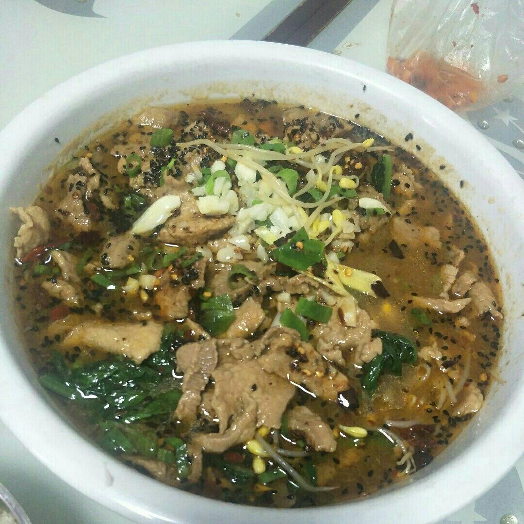 厨师长教你：“水煮肉片”的正宗做法，这味道真的很四川