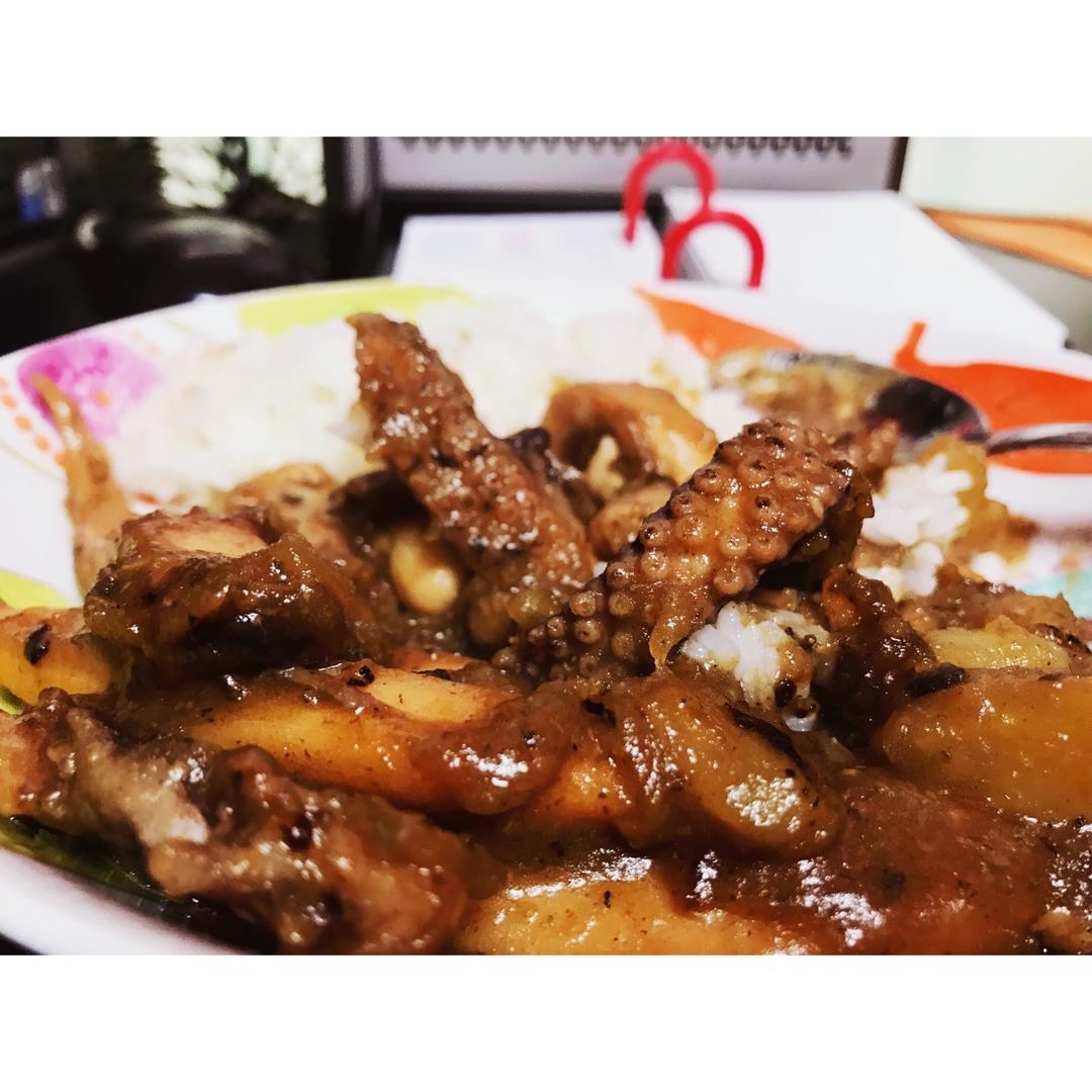 墨鱼五花烧土豆
