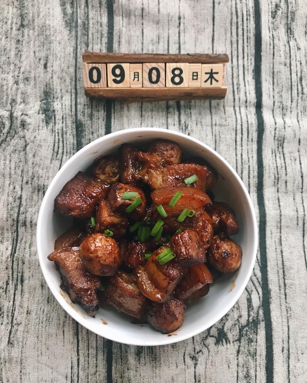 电饭锅虎皮蛋红烧肉