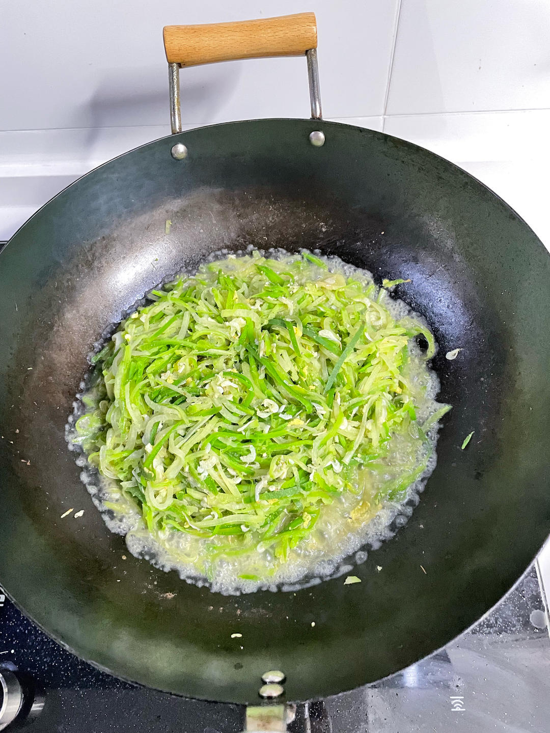 简单易做—虾皮烧萝卜丝