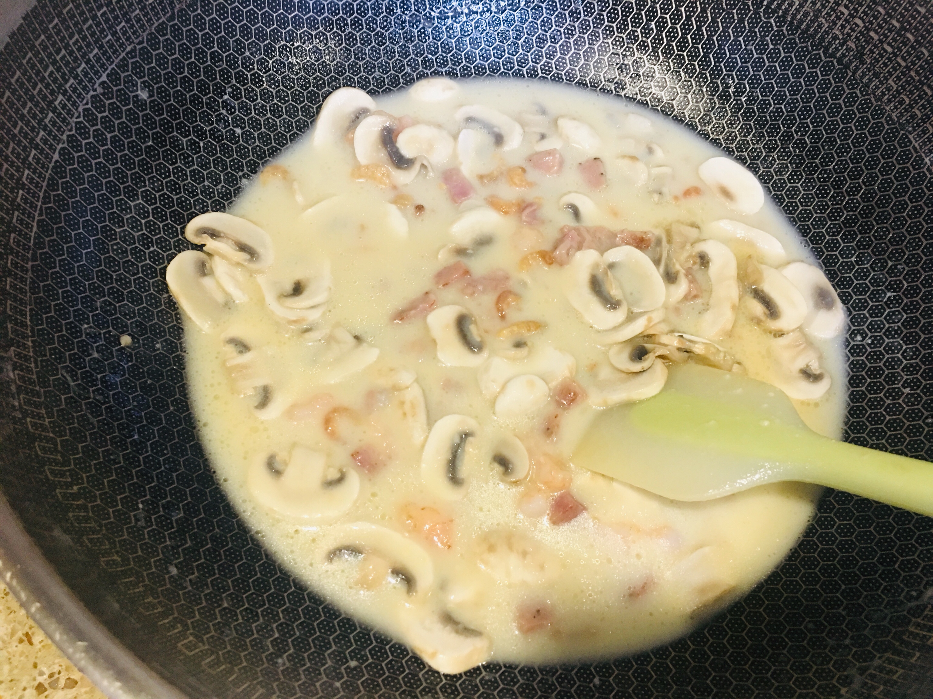 意式奶油蘑菇浓汤的做法 步骤6