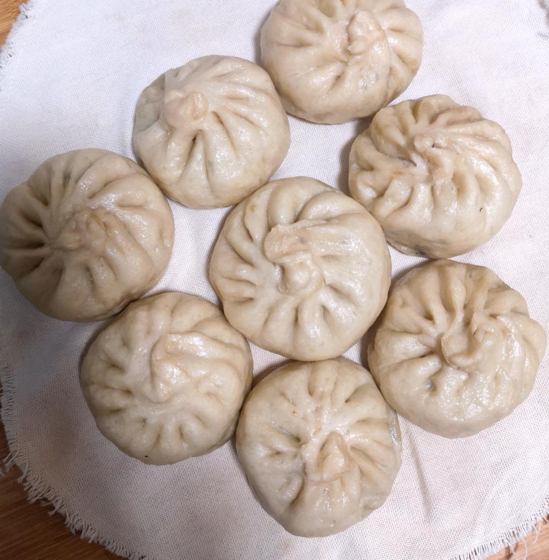 西葫芦木耳鸡蛋包子