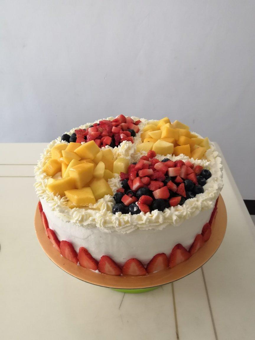 8寸水果生日蛋糕