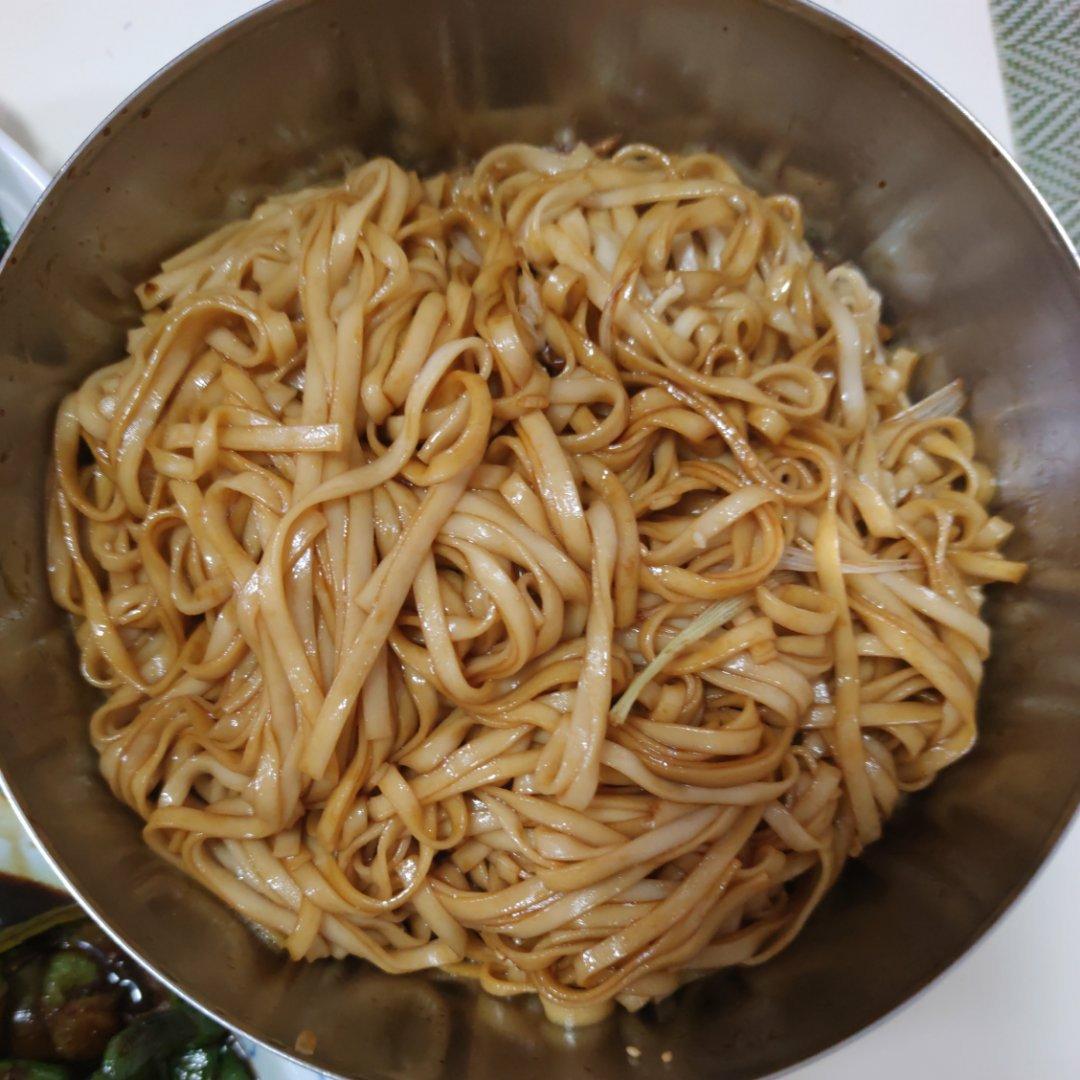 10分钟搞定的一碗葱油拌面