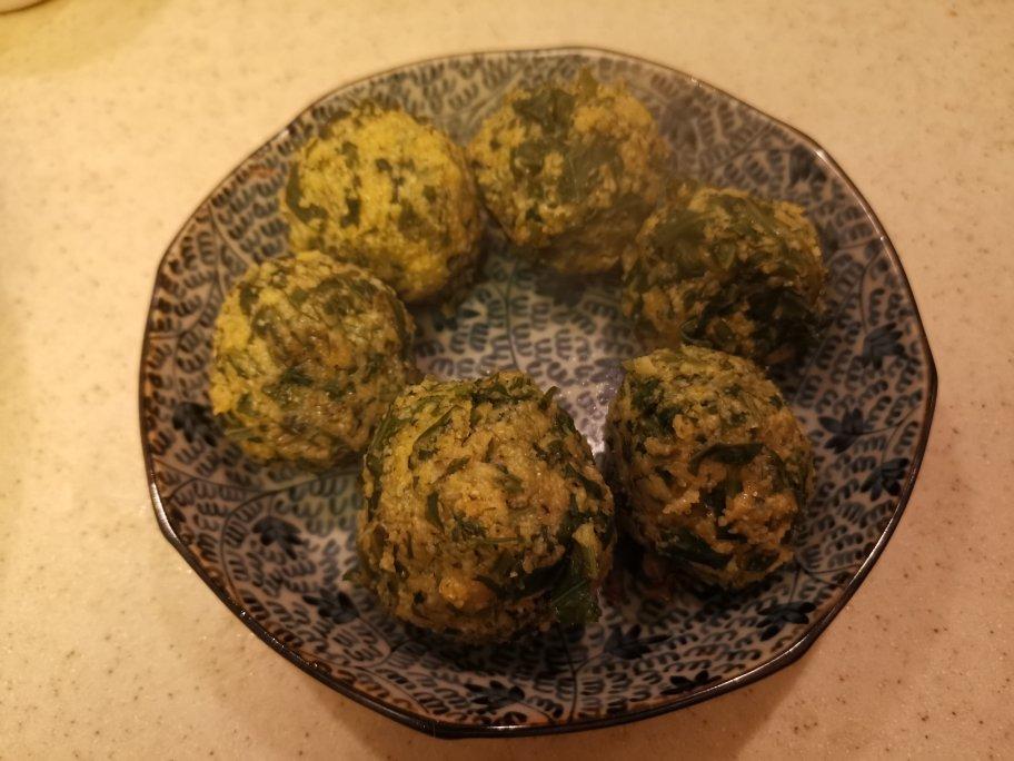 次次光盘的菜团子