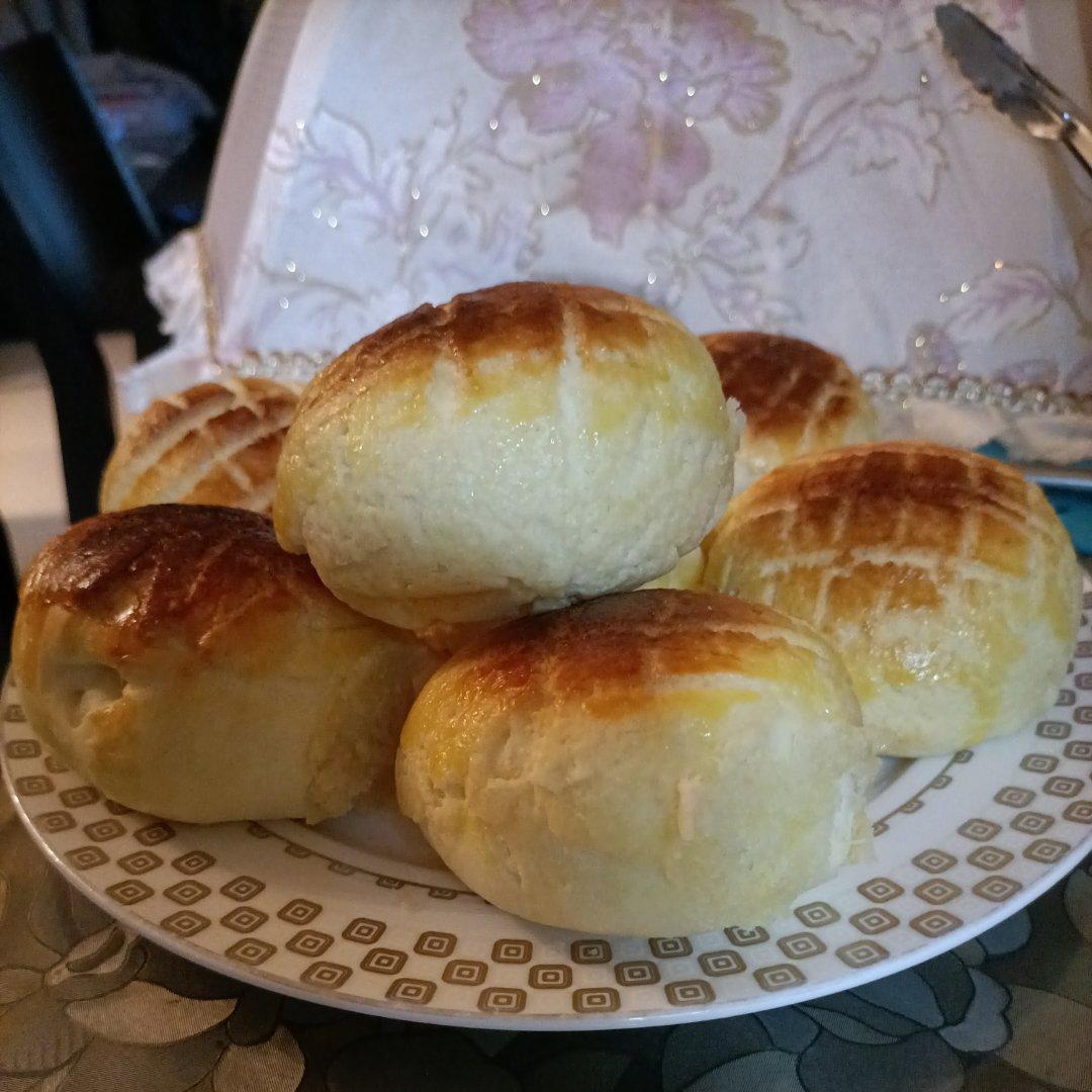 好吃到炸裂的港式菠萝包（附带制作酥皮的小视频）