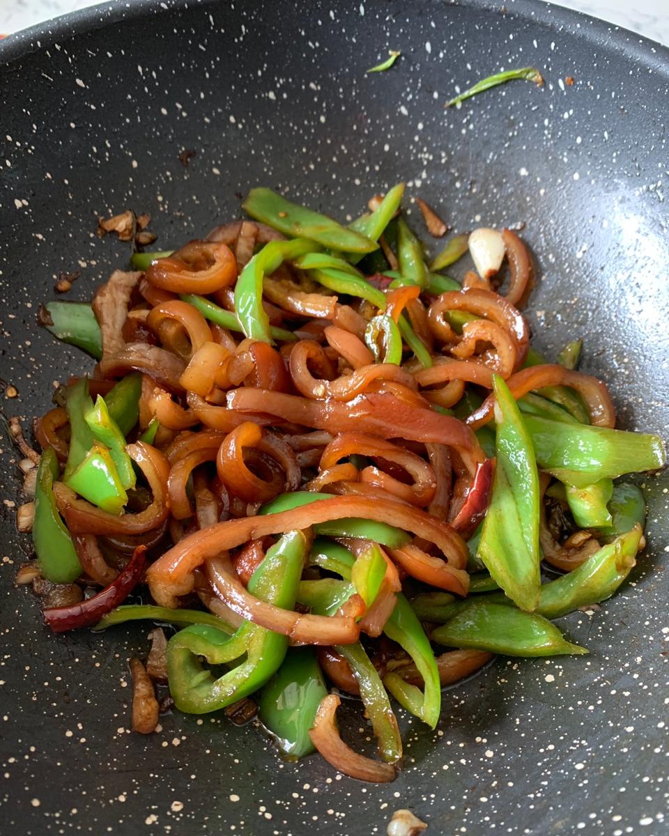 尖椒炒肉皮