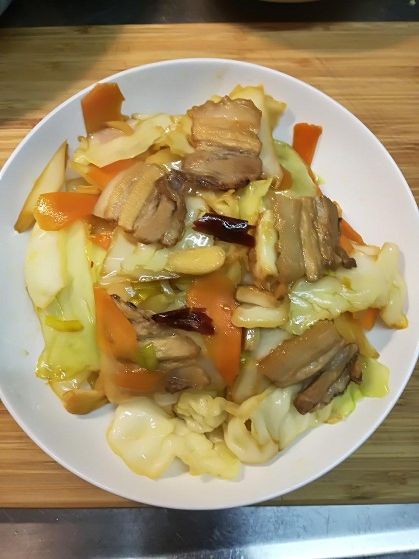 阿婆手撕包菜