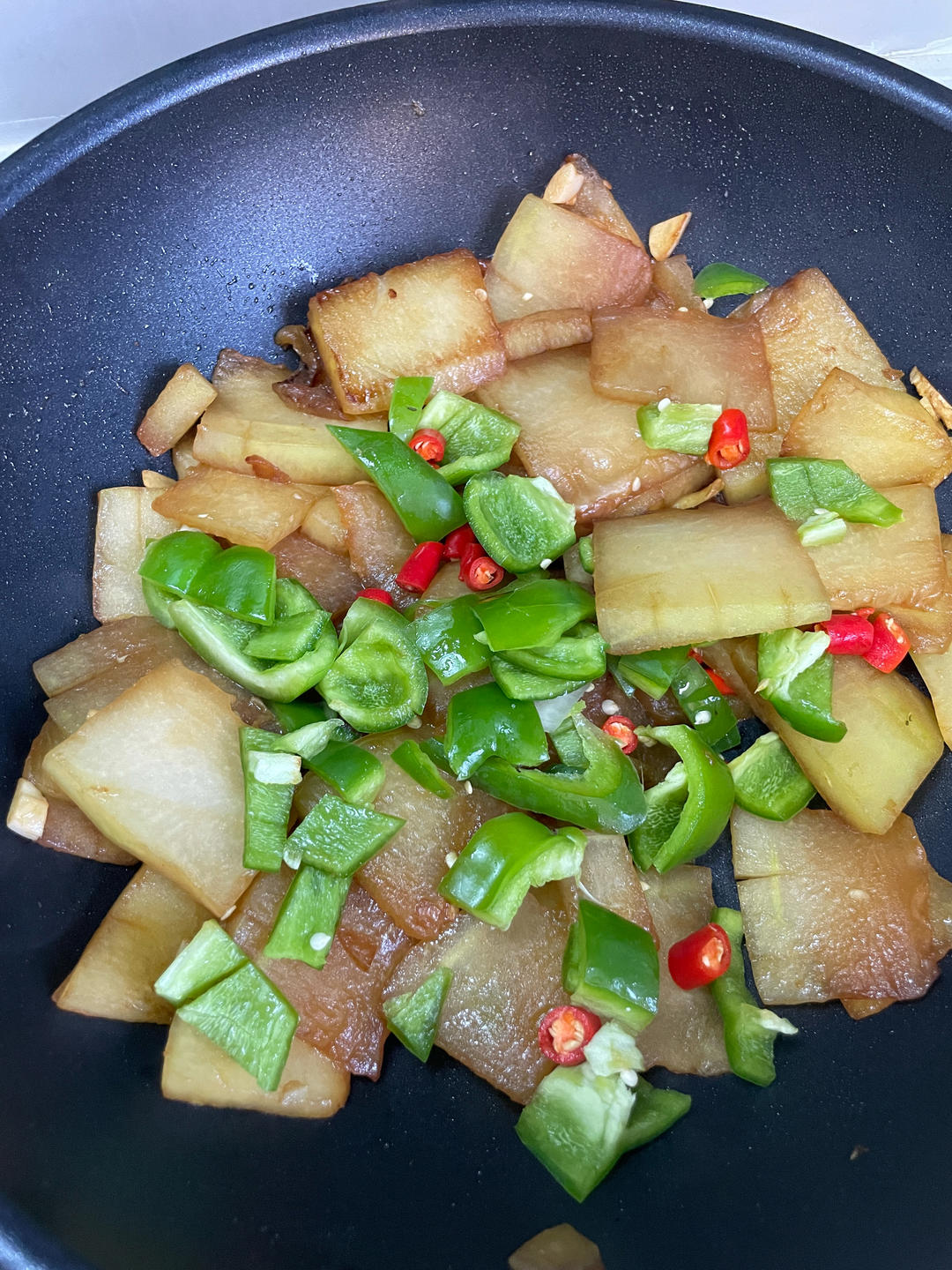 红烧冬瓜最完美做法，不加一滴水，瞬间秒杀红烧肉