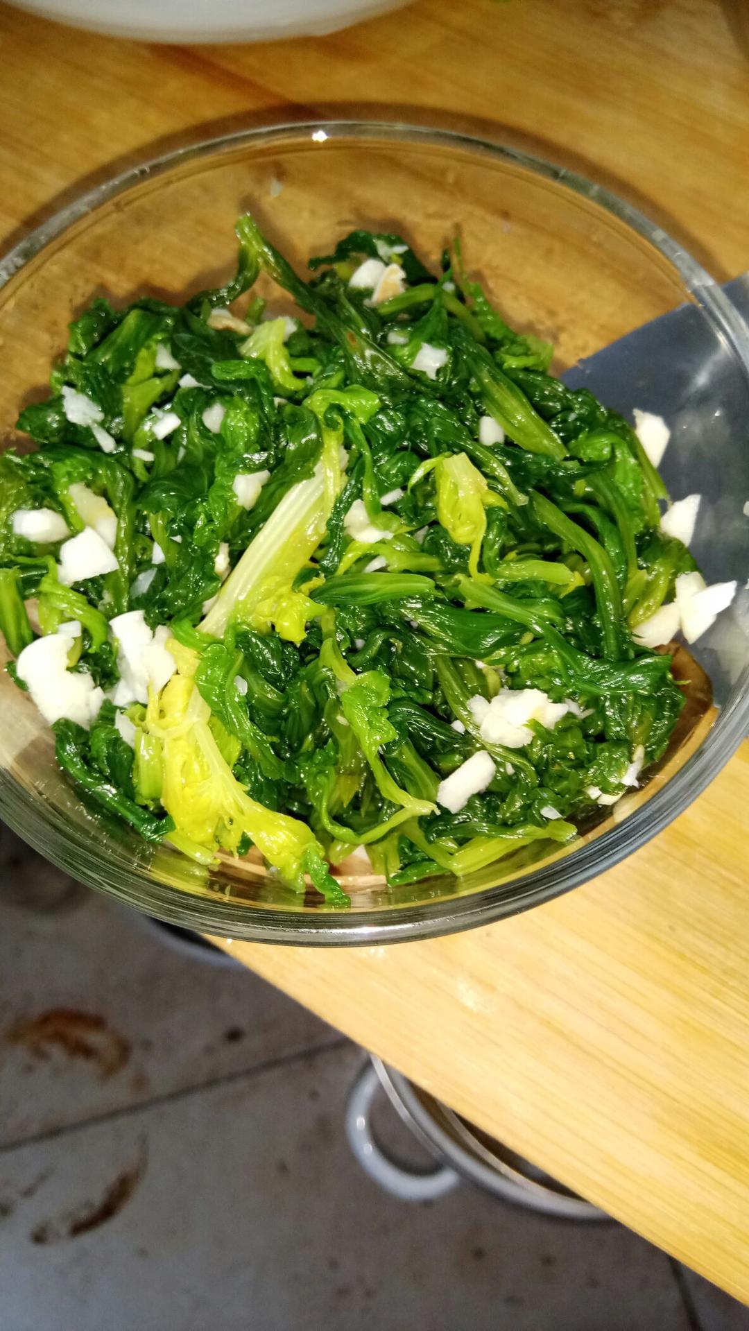 芹菜叶咸菜的做法