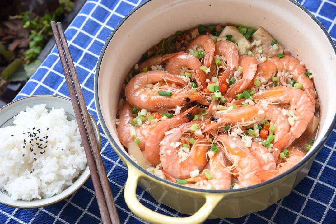 北鼎铸铁锅食谱｜鲜虾豆腐煲