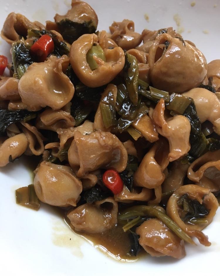 酸菜炒猪大肠