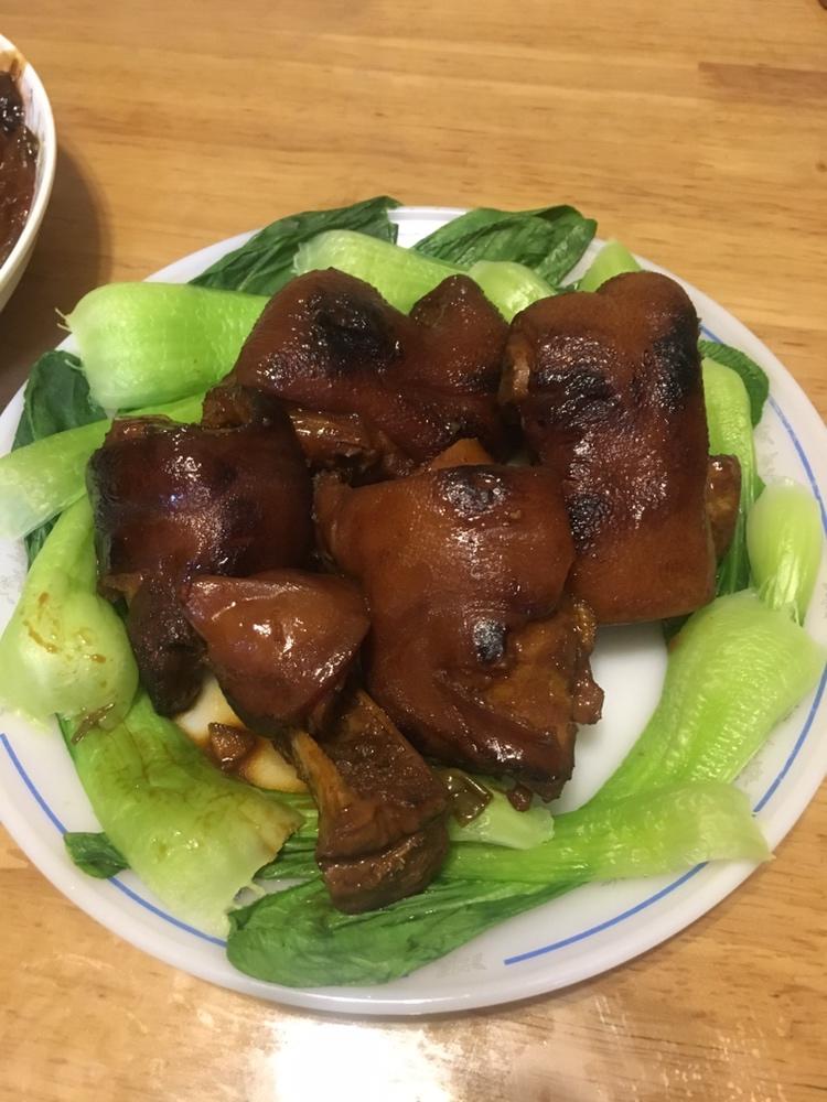 红烧猪蹄【十六岁少女都会做的】