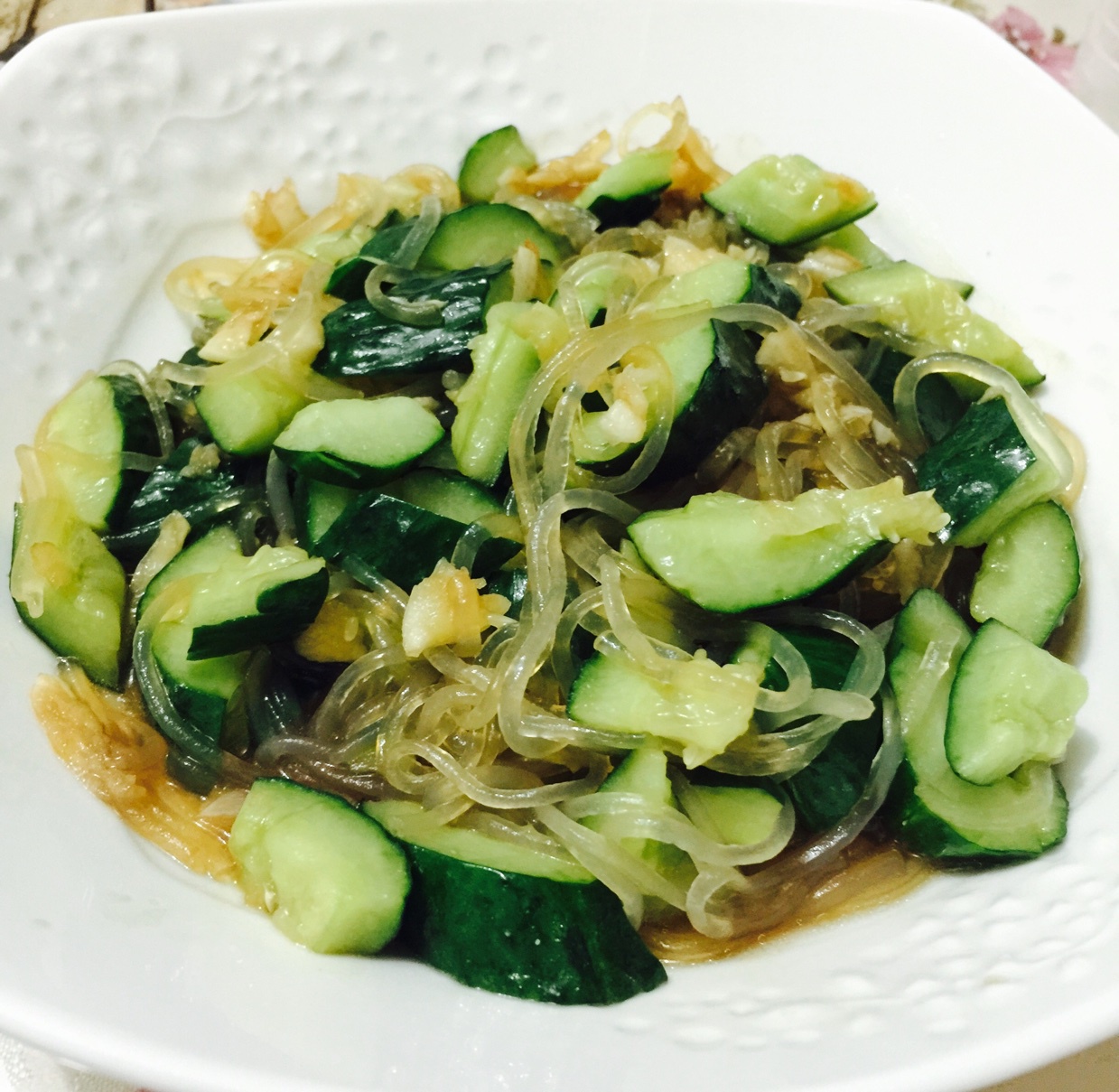 黄瓜拌粉丝