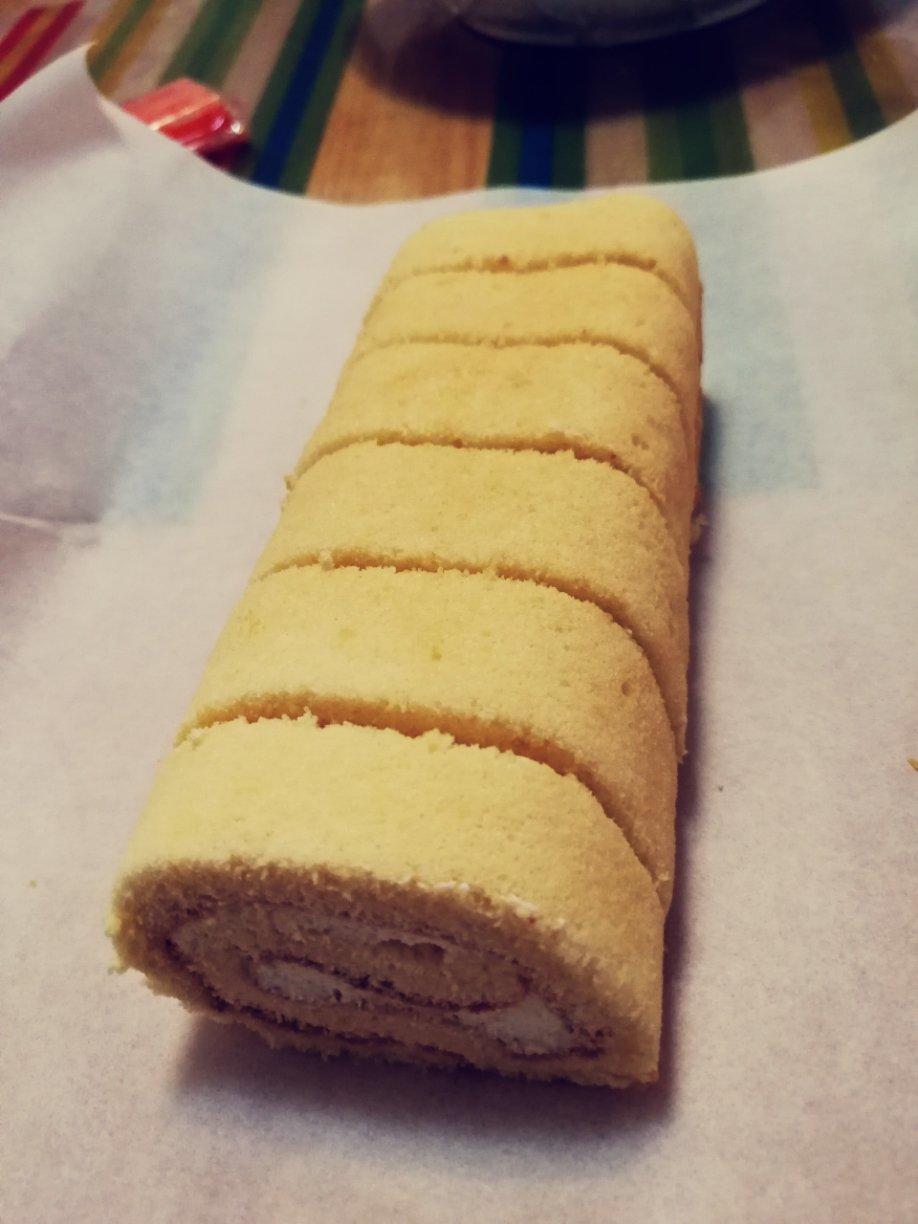 《Tinrry下午茶》教你做基础原味蛋糕卷