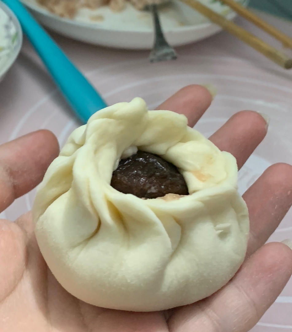 鹌鹑蛋香菇肉农大三鲜包