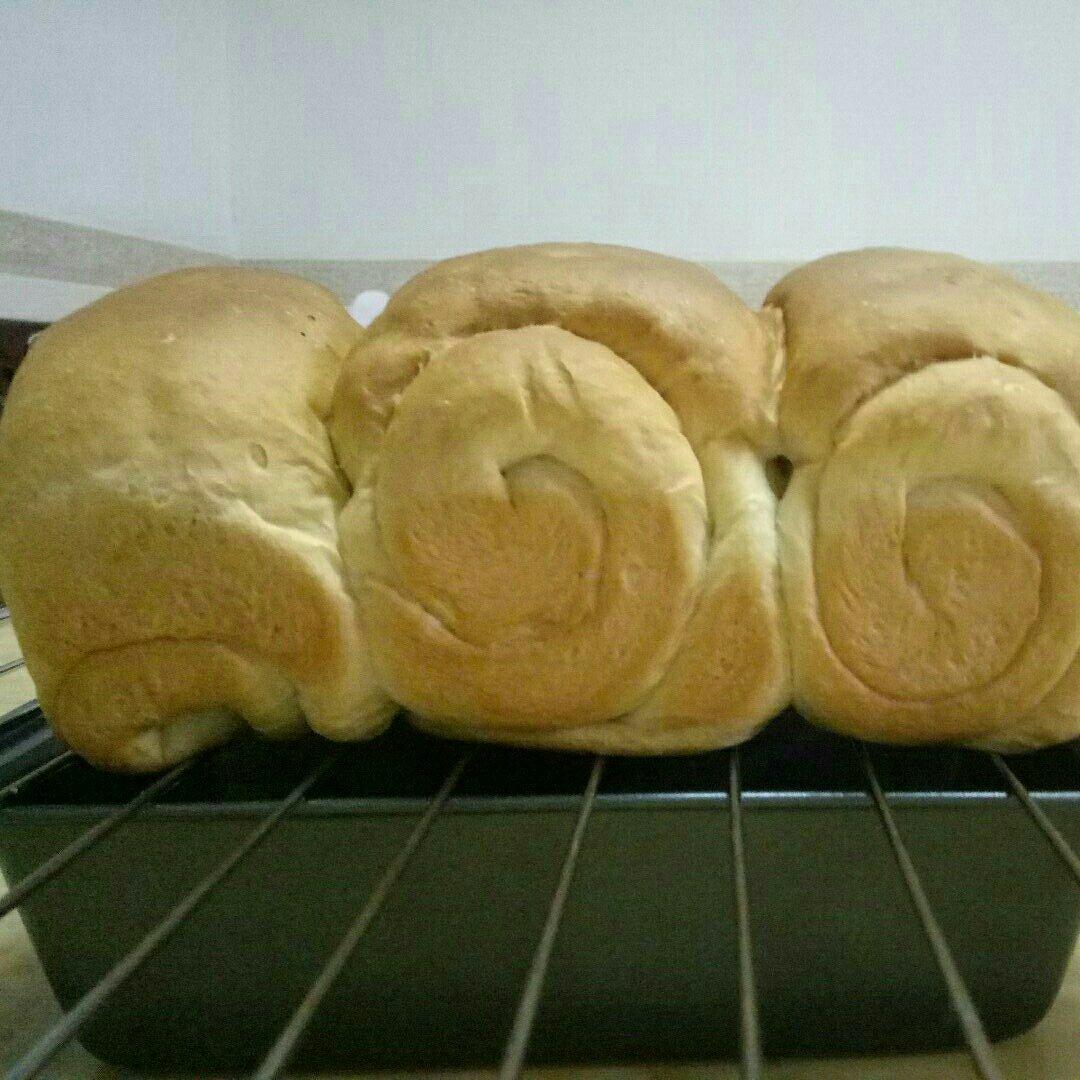基础面包制作 Basic Bread (Loaf&Roll)