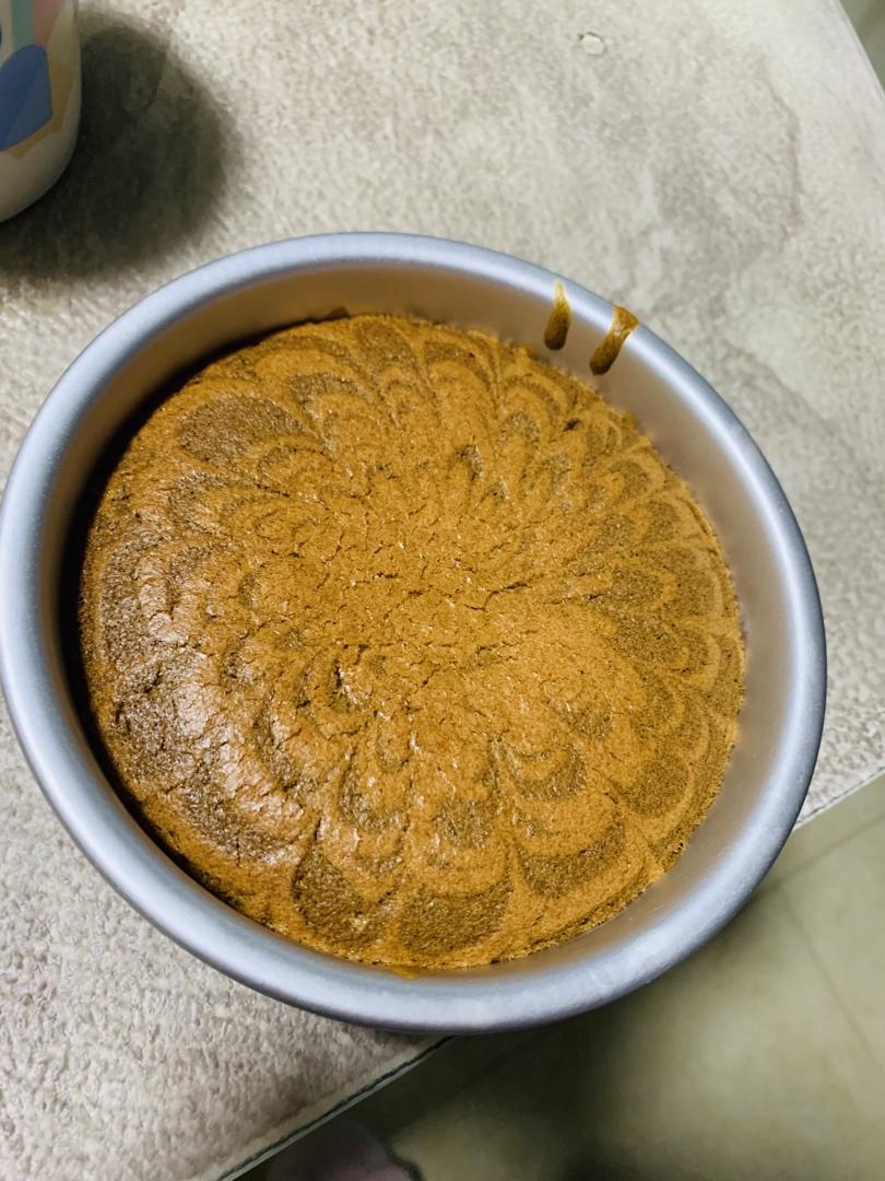 双色拉花戚风蛋糕