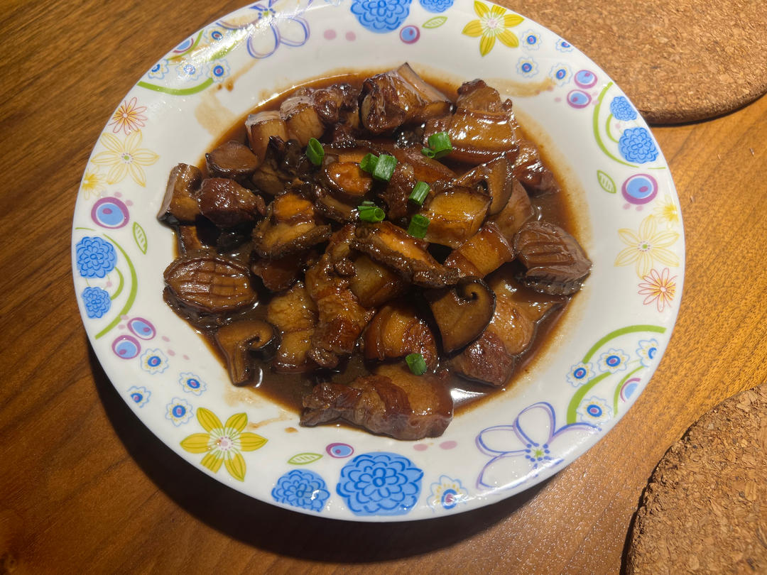 连汤汁都能干掉三碗饭的鲍鱼红烧肉