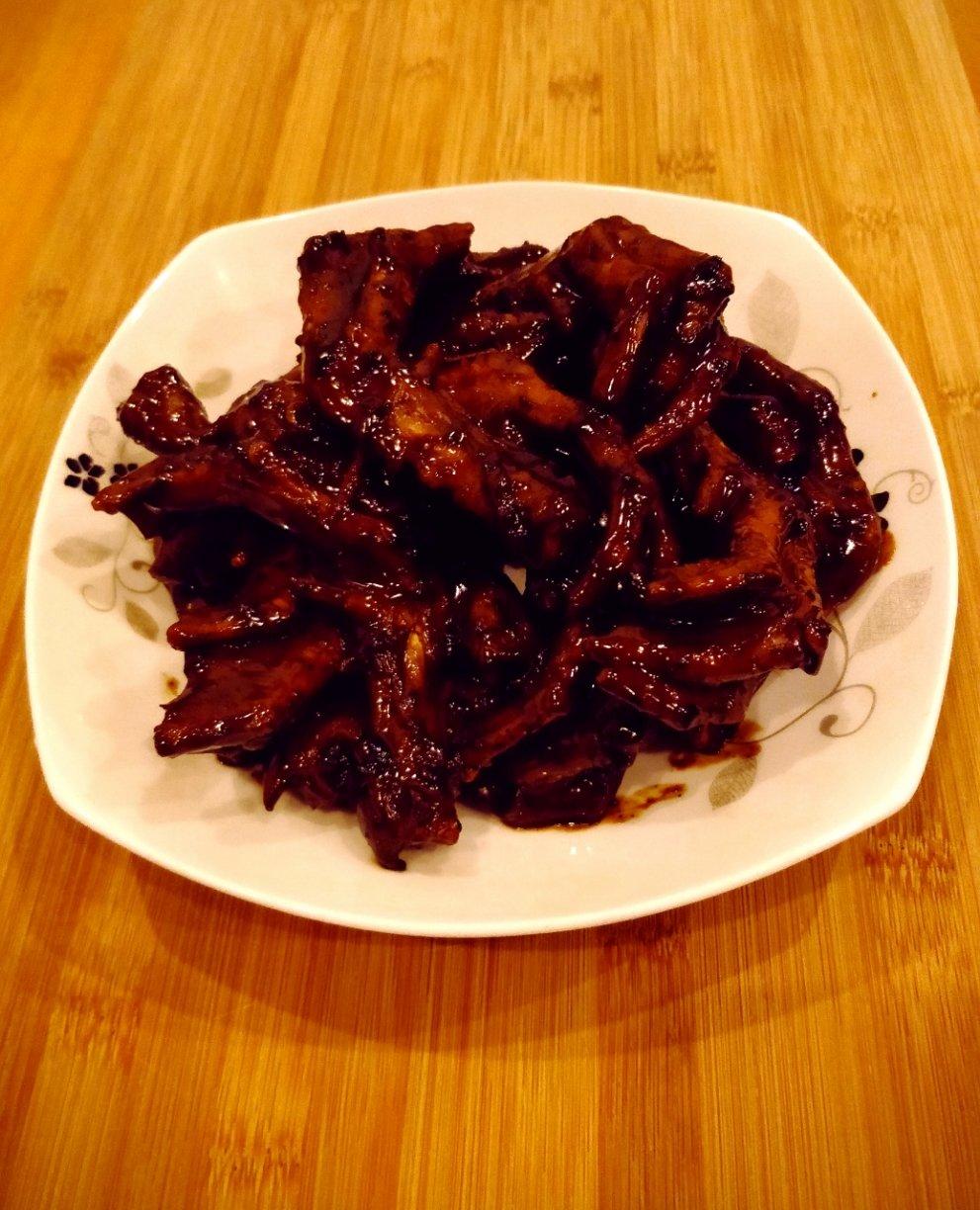 酱香鸭掌