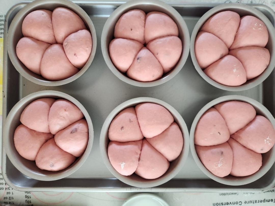 炼乳奶酪花朵面包