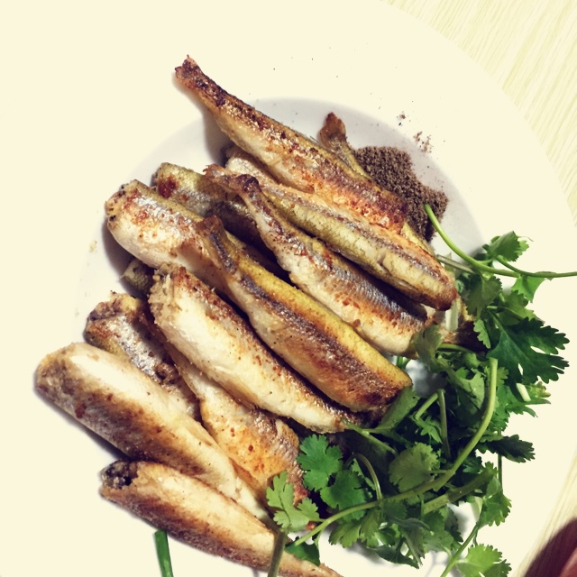香煎椒盐多春鱼
