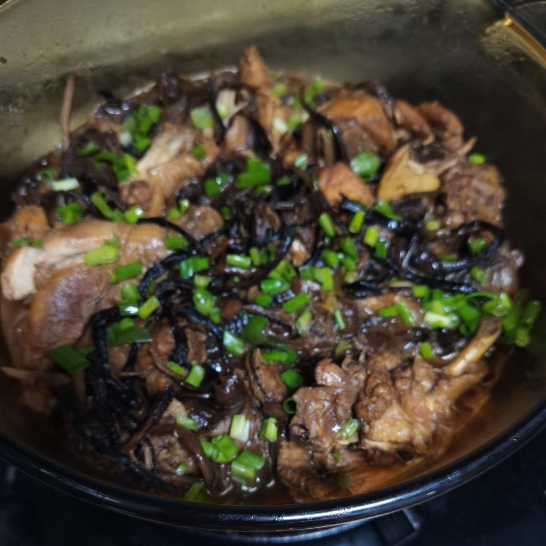 小鸡炖蘑菇