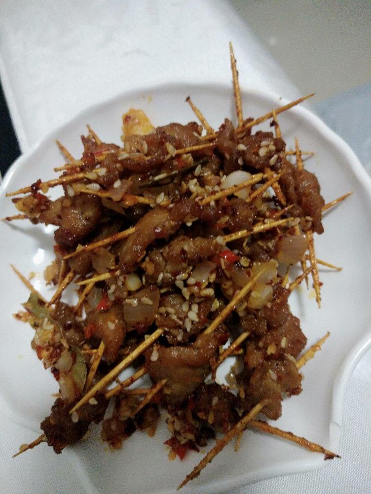 好吃到没朋友的牙签肉
