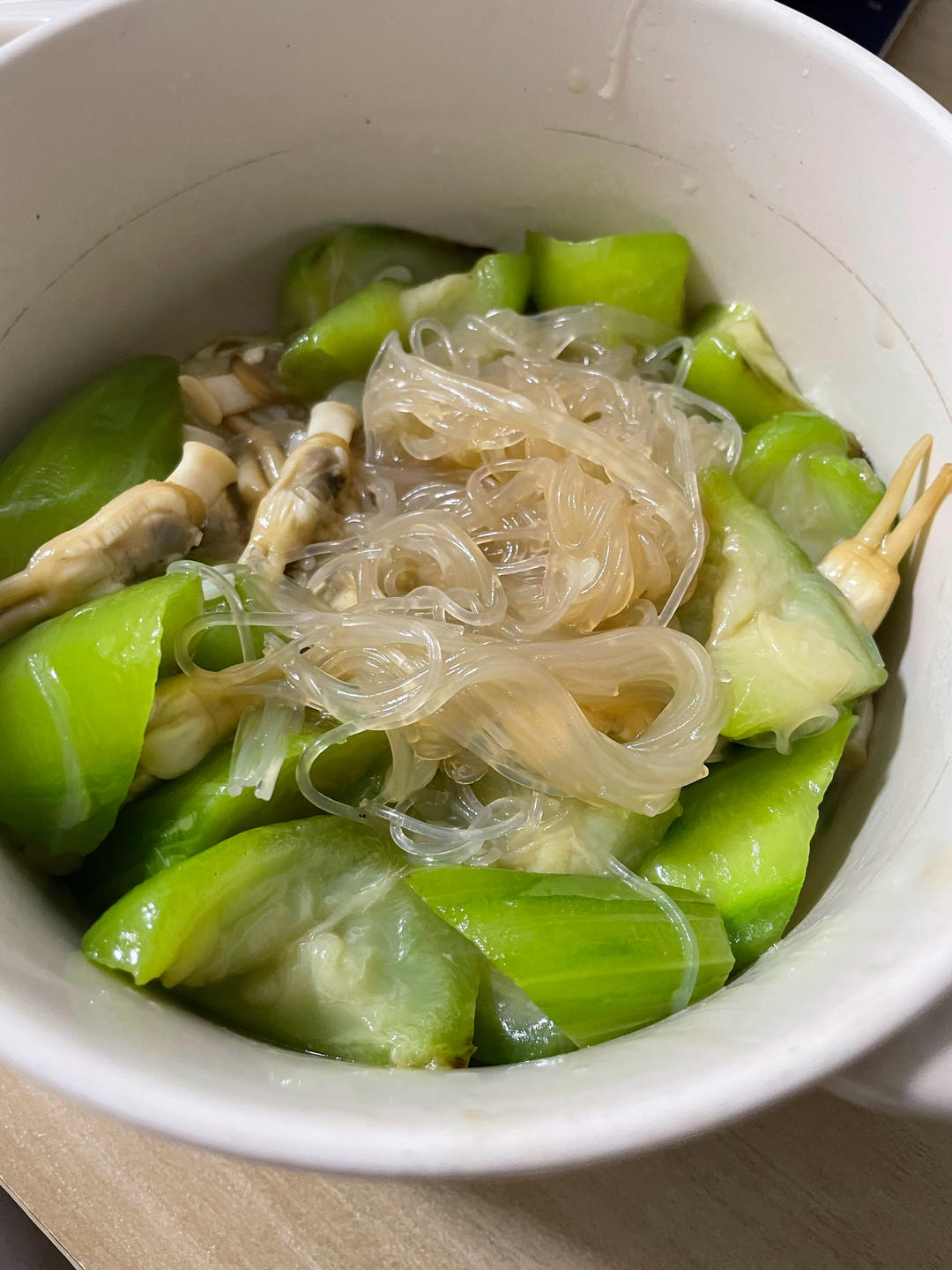 鲜掉眉毛的丝瓜炒花蛤，汤汁拌饭也是超级无敌！！