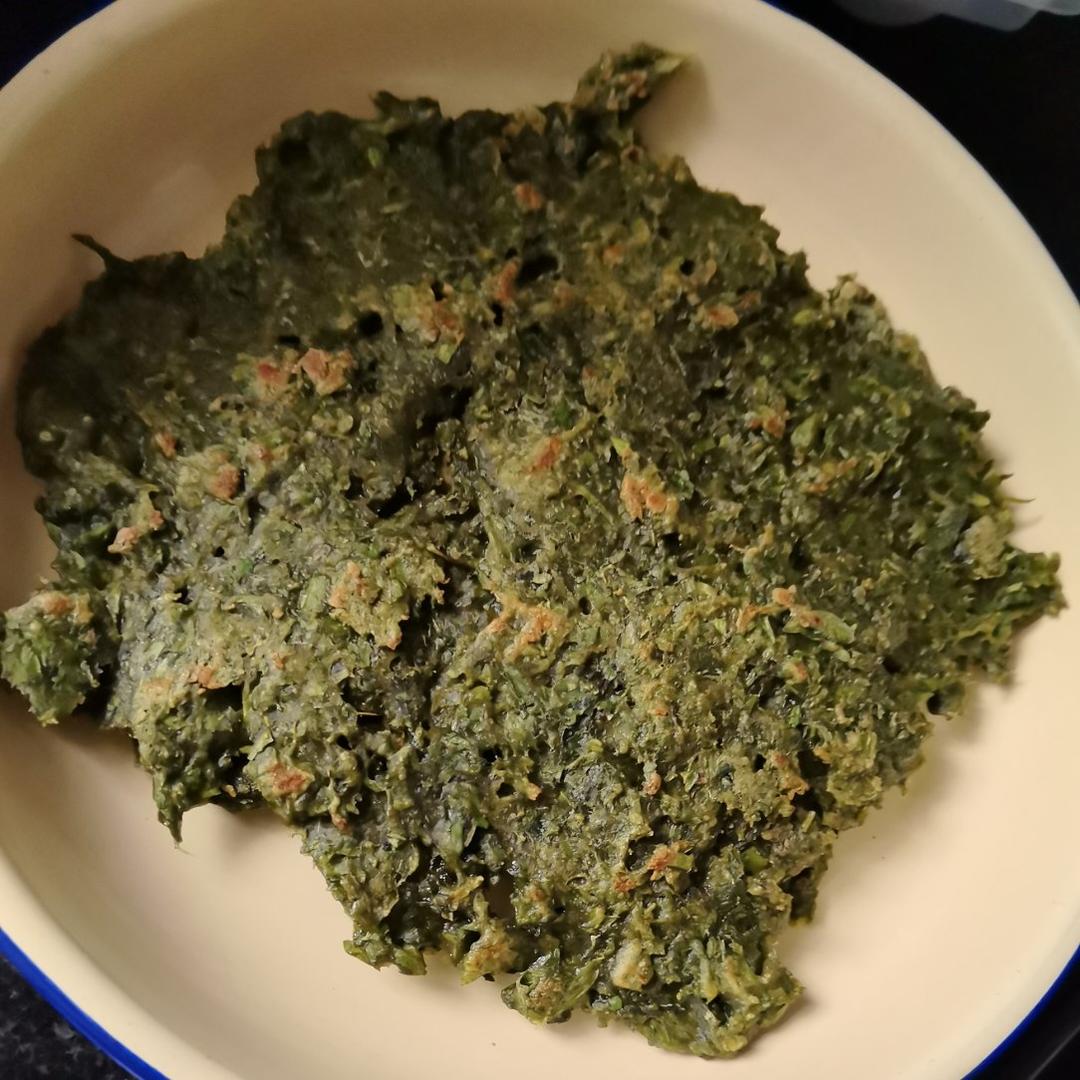 暖胃的艾叶鸡蛋煎饼