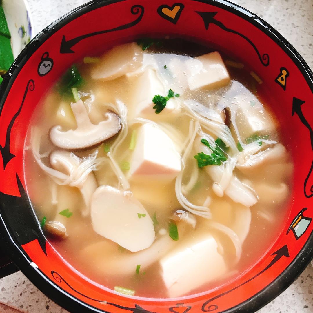 豆腐菌菇汤