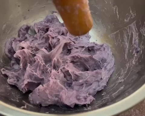 椰浆芋泥猫咪吐司的做法 步骤2