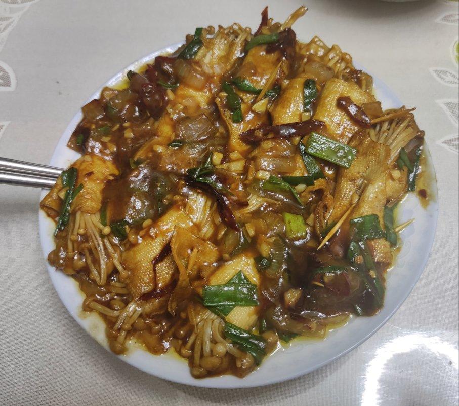 金针菇豆皮卷