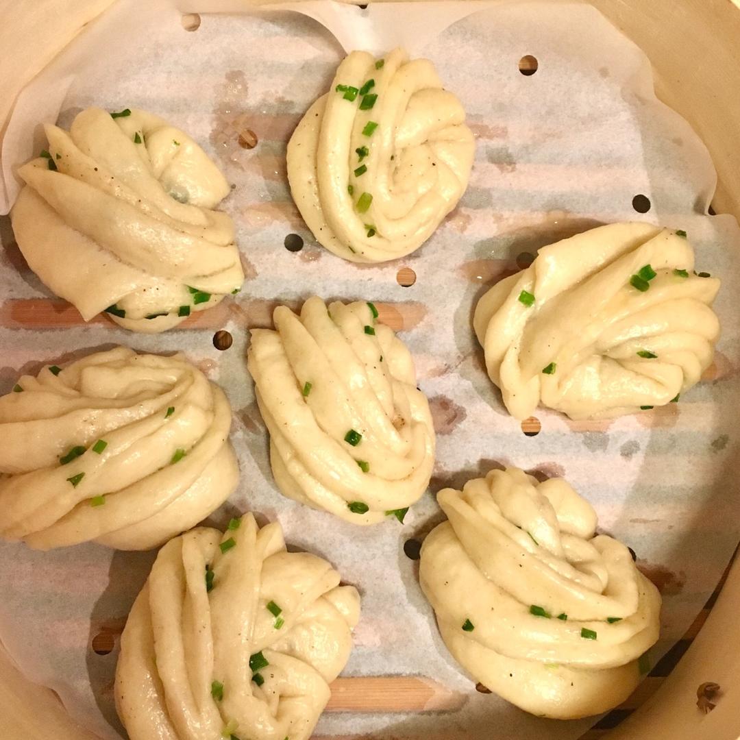 葱油花卷 Steamed Roll