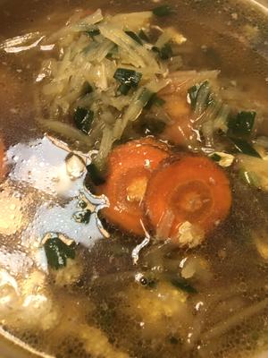 用料简单🥔土豆丝汤的做法 步骤5