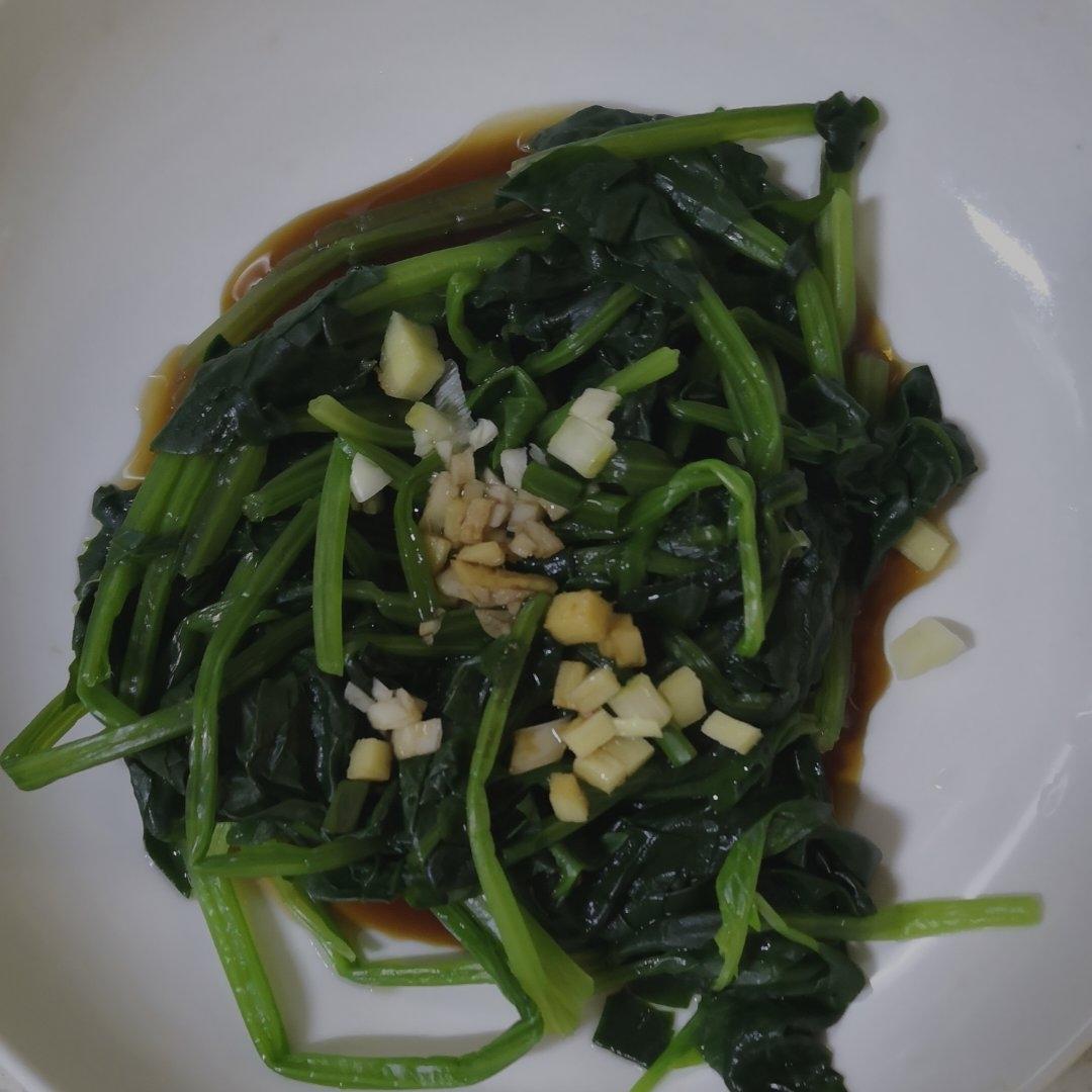 凉拌菠菜(家传秘方)