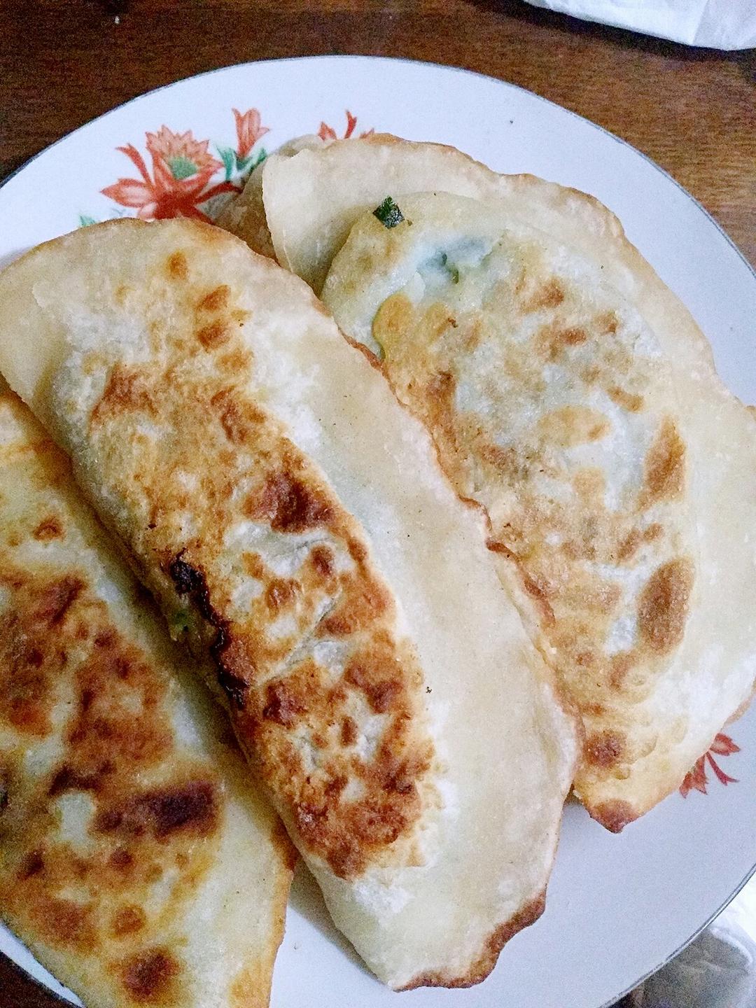 韭菜盒子 Chinese Leek and Egg Pasty