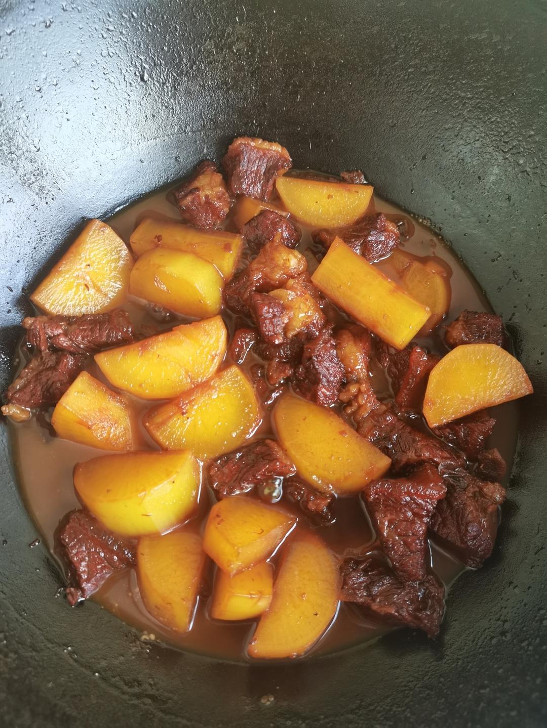 红烧牛肉炖萝卜