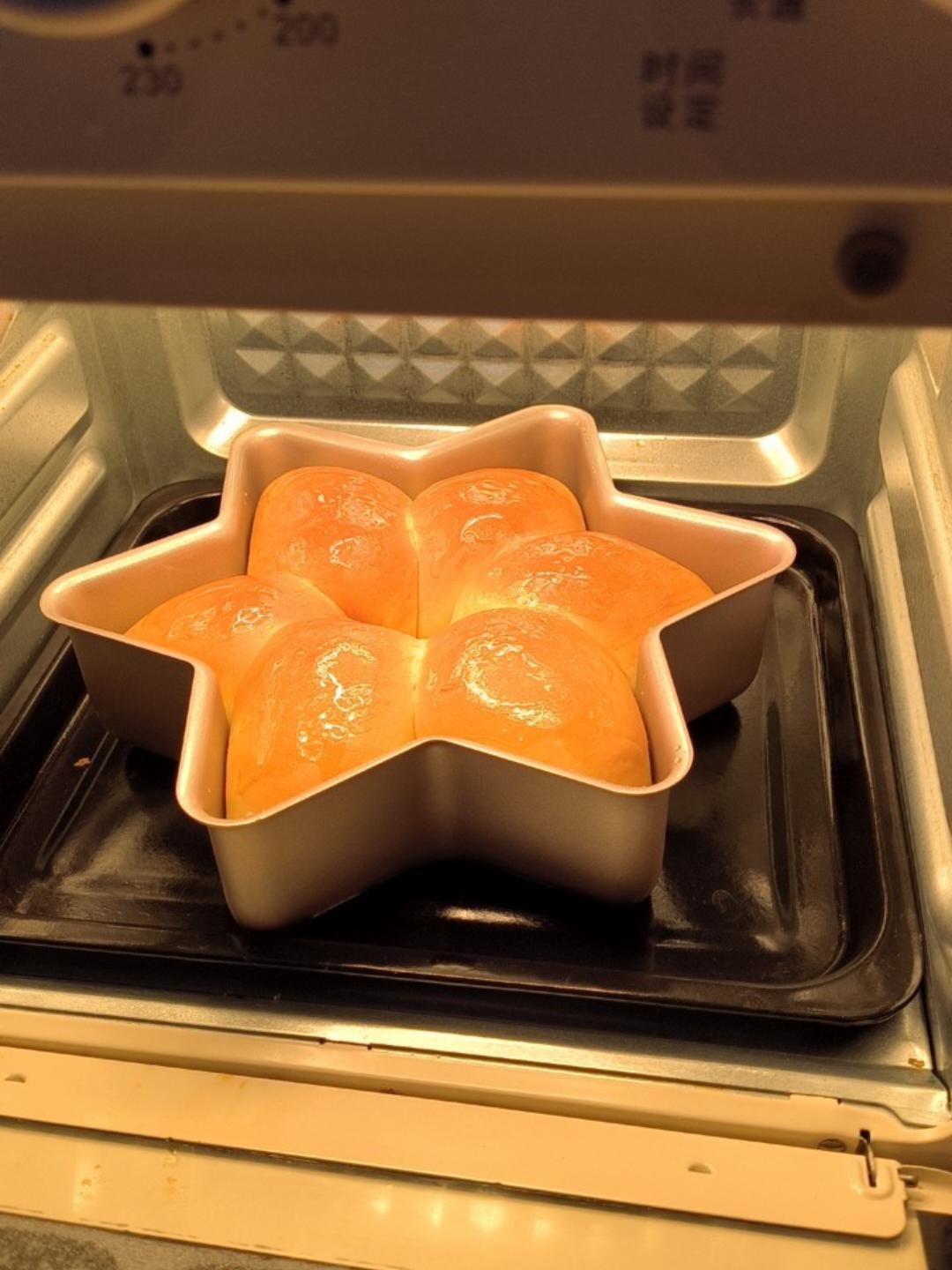 全世界最好吃没有之一的汤种布里欧修老面包