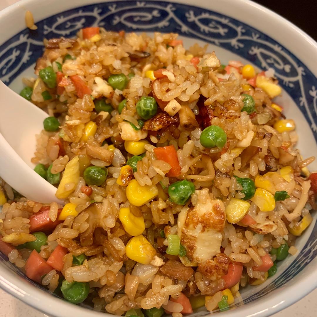 厨师长教你“蛋炒饭”如何做才好吃，答案都在这里面！