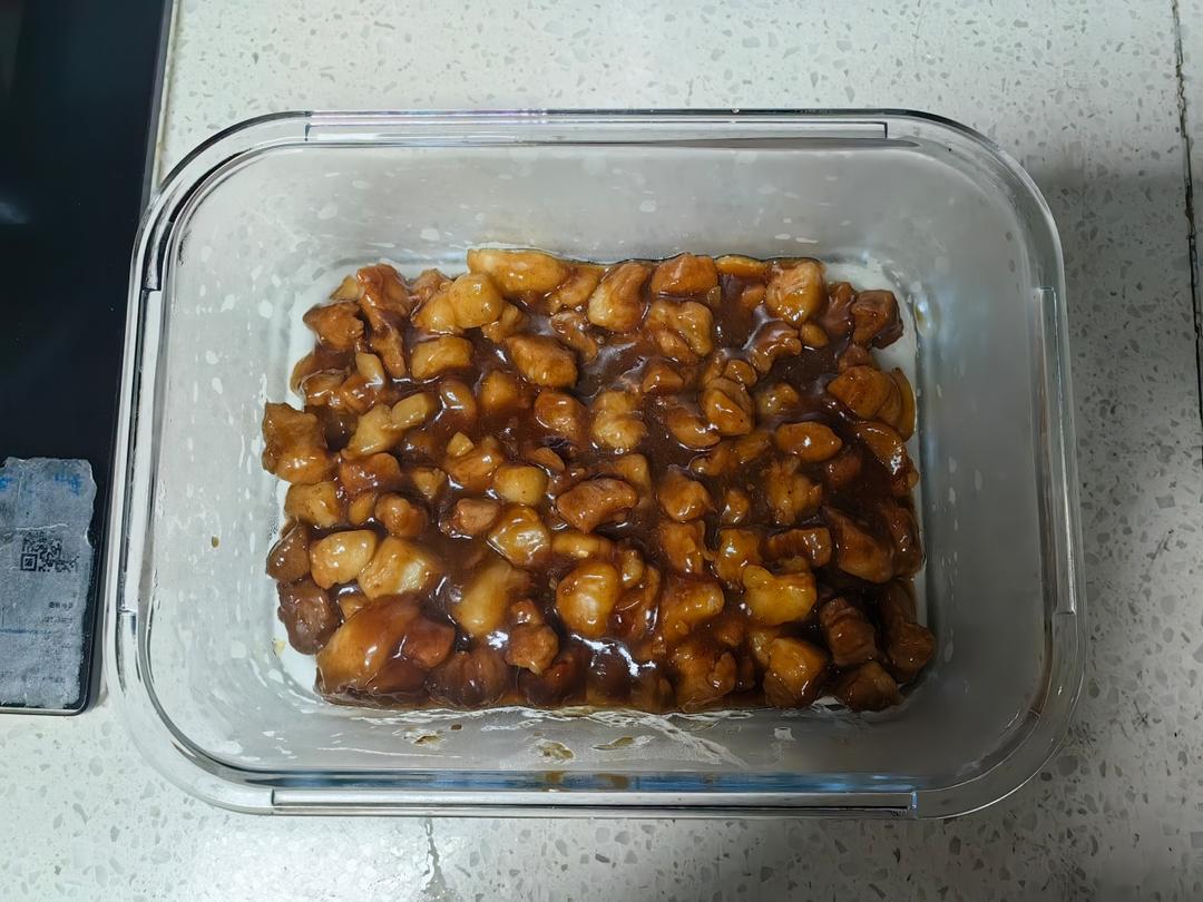 云朵般松软爆浆蜜汁叉烧包