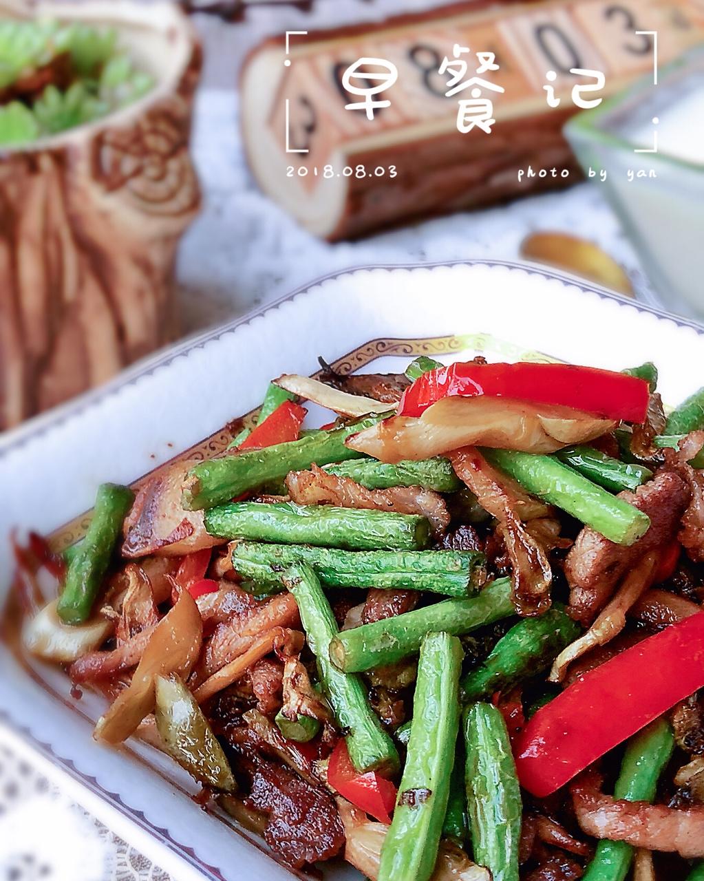 大红辣椒炒肉